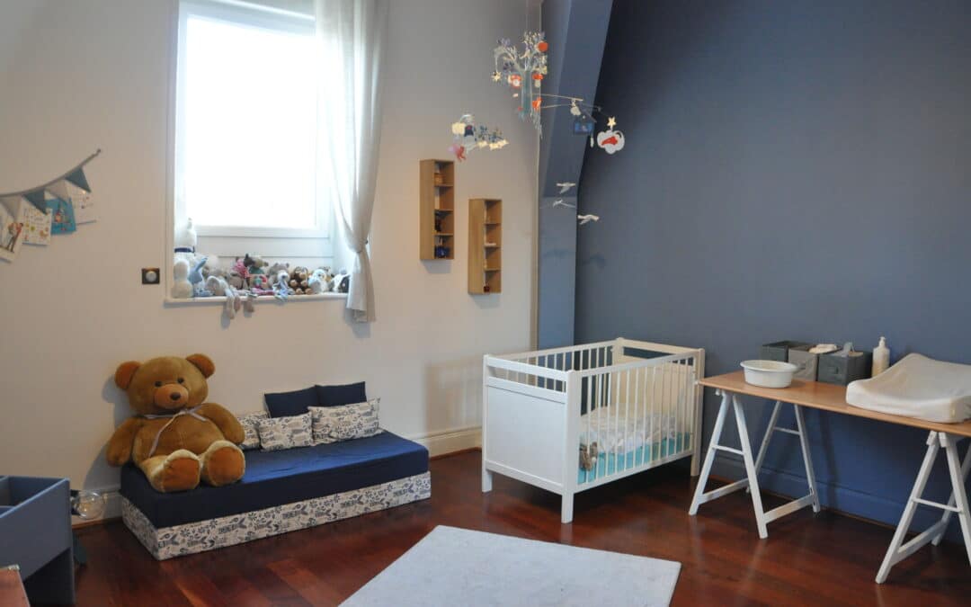 Une chambre d’enfant bleue